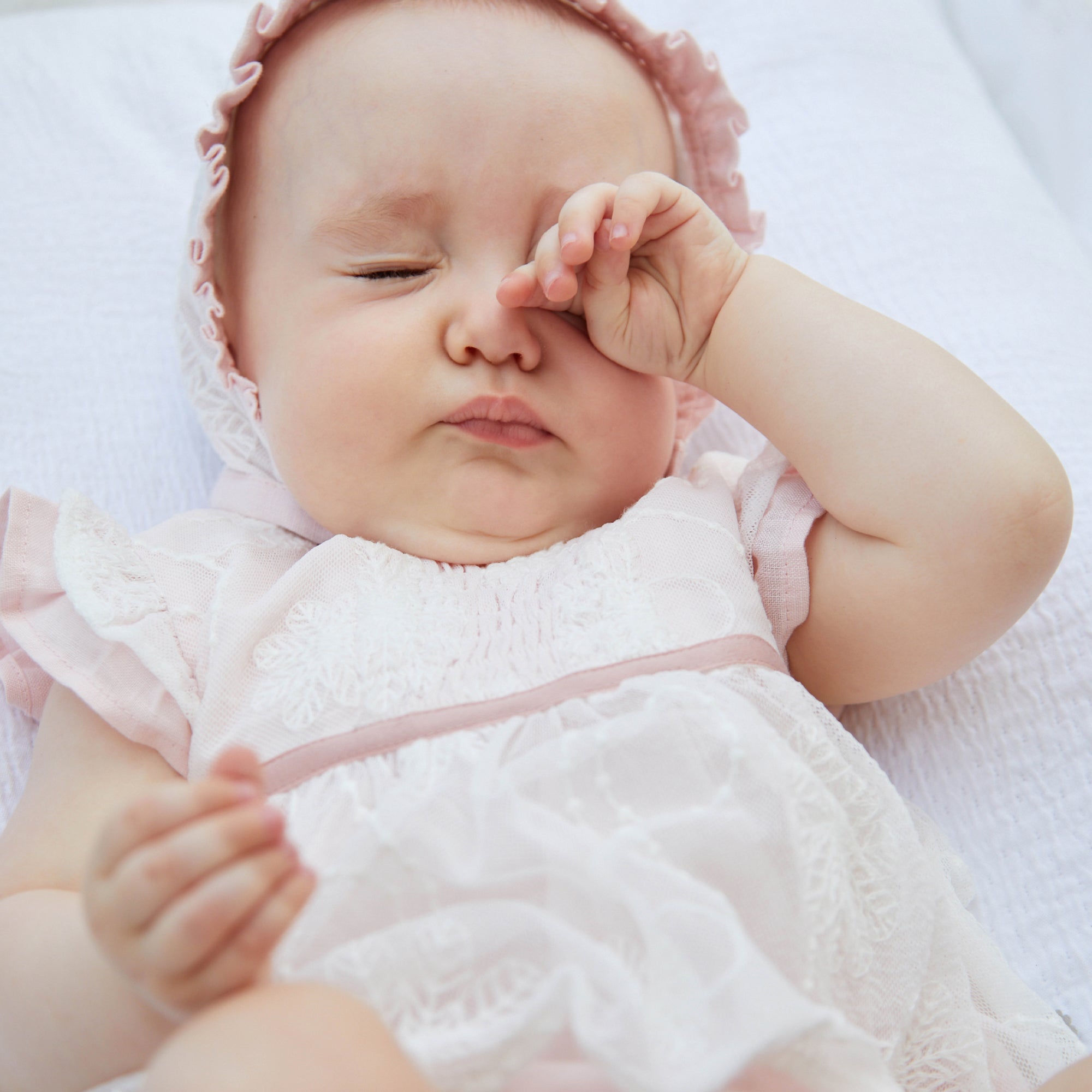 HAT NEWBORN PETAL