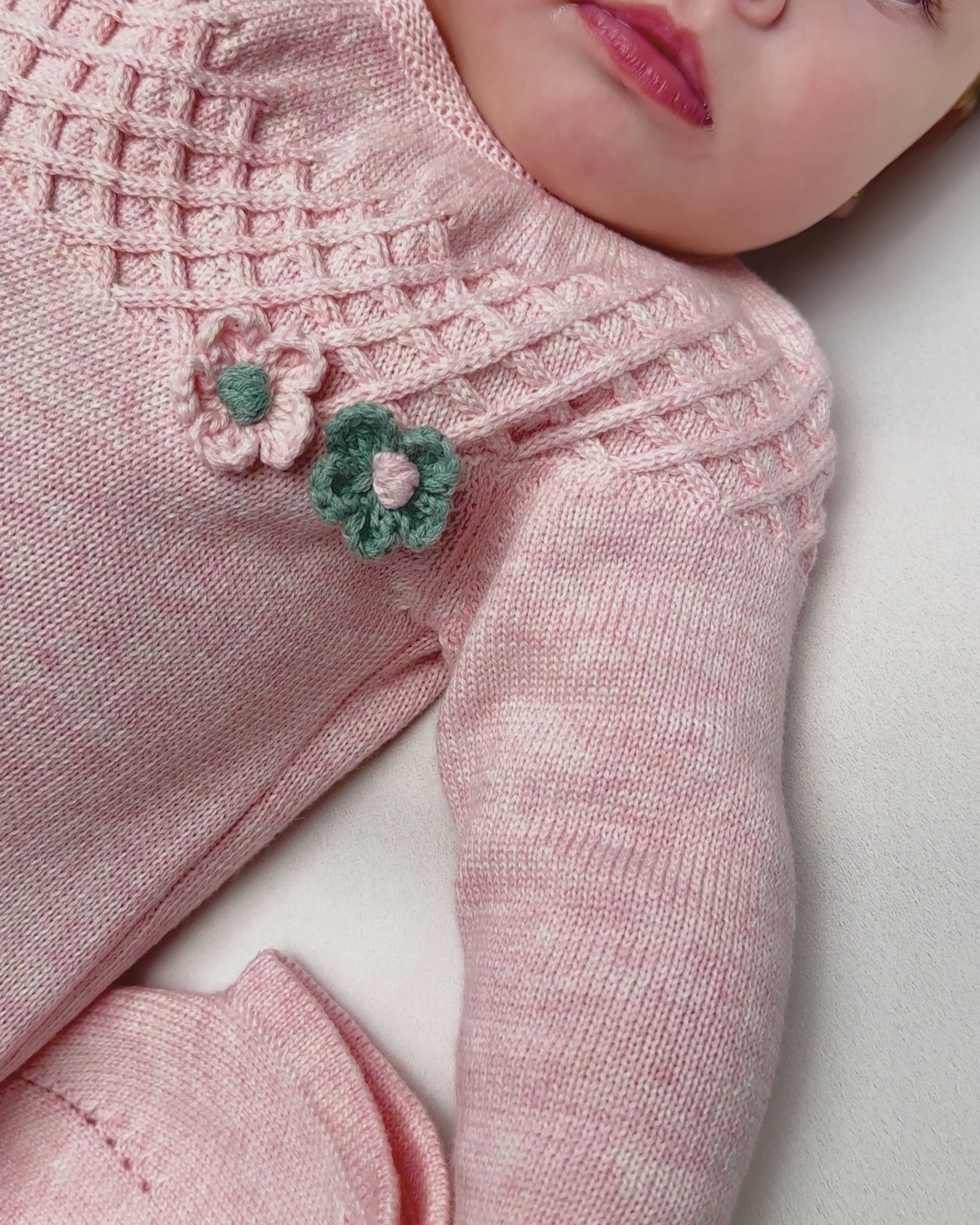 BABY BONNET IN SOFT PINK