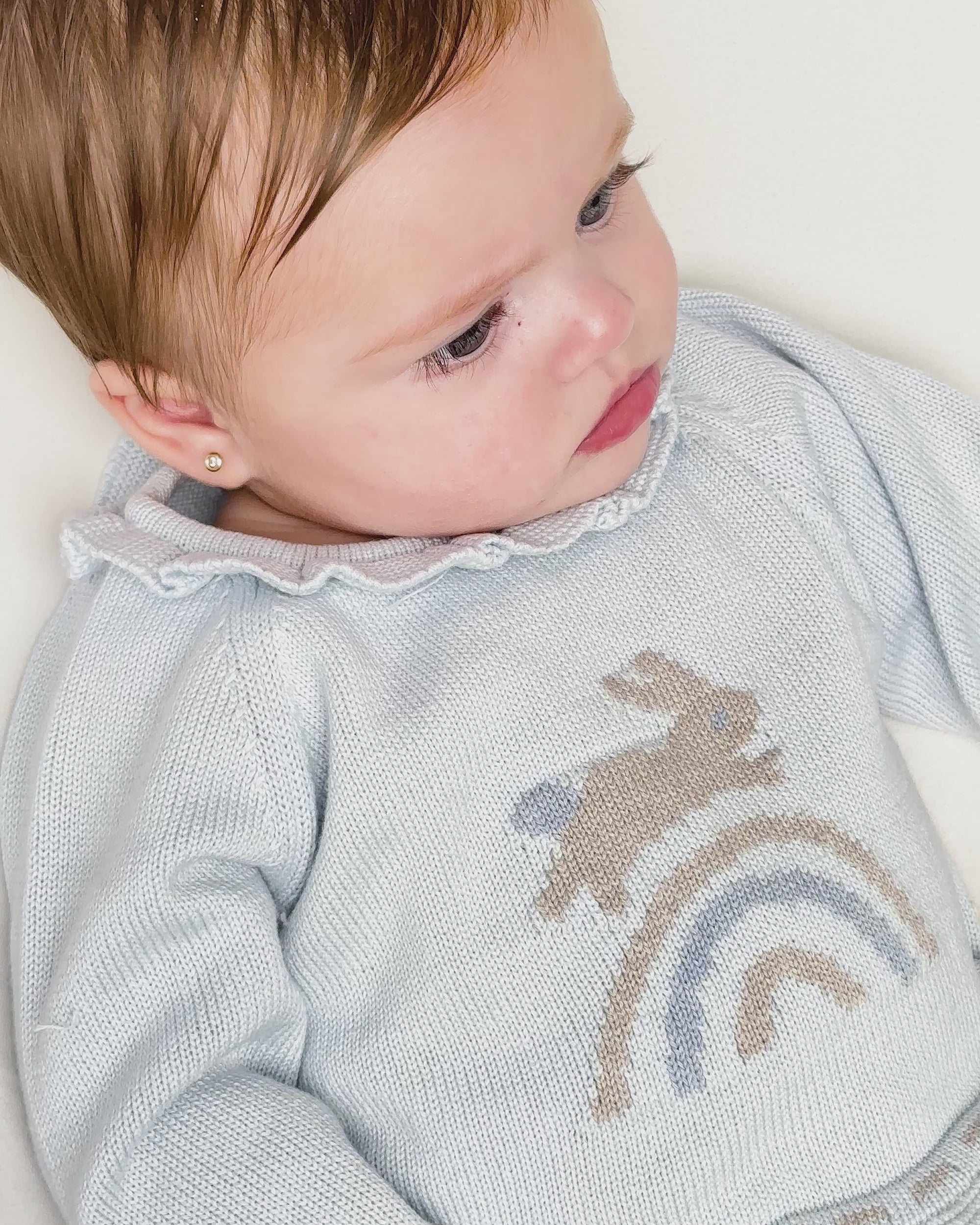 BABY GIRL KNIT SWEATER IN LIGHT BLUE WITH BUNNY DESIGN & RUFFLE COLLAR